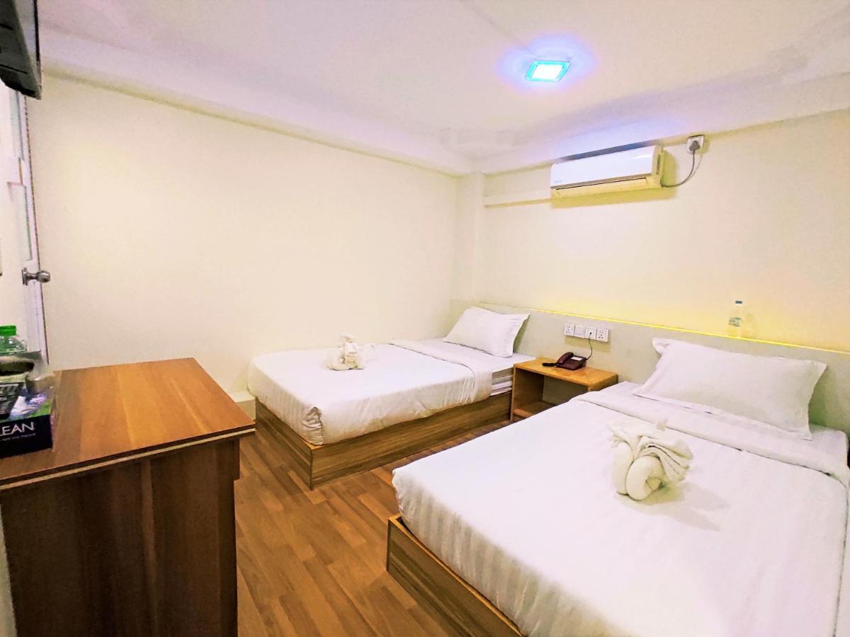 November Hostel Yangon Luaran gambar