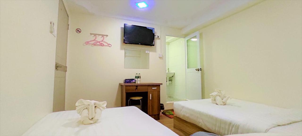 November Hostel Yangon Luaran gambar