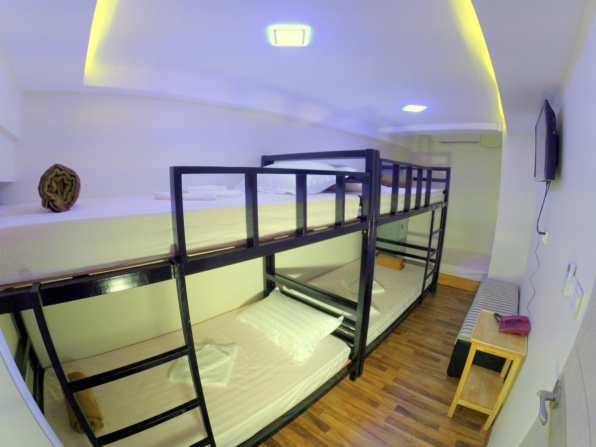November Hostel Yangon Luaran gambar